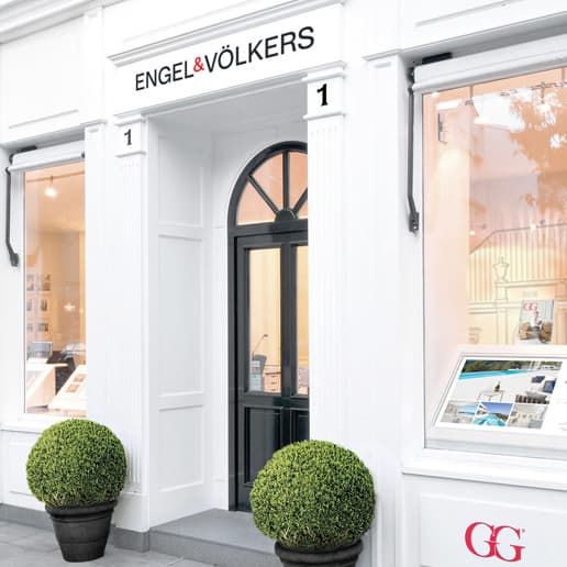 Engel & Völkers shop facade